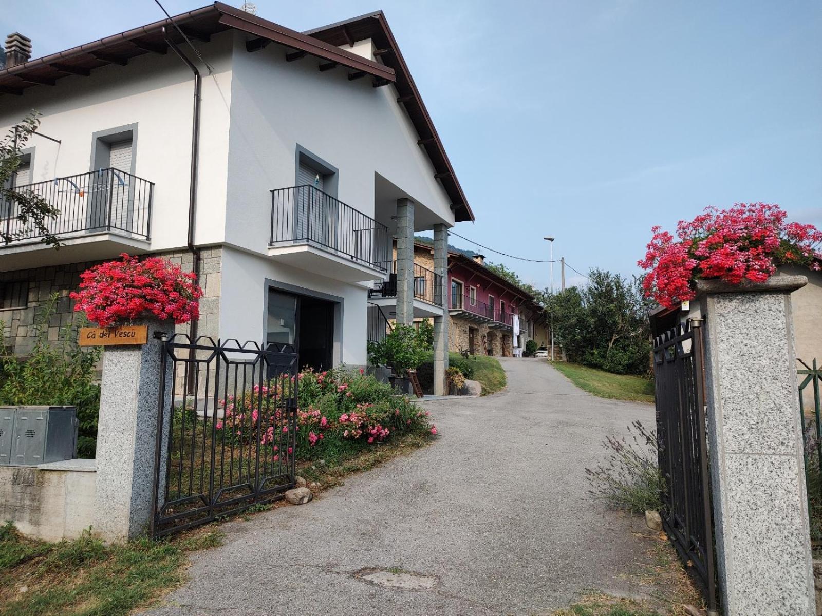 Ca' Dei Vescu - Villetta Per Vacanze Demonte Luaran gambar